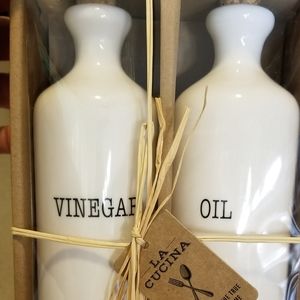LA Cucina vinegar and oil cruets